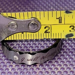 Men's Lightweight Engraved Band Ring 12